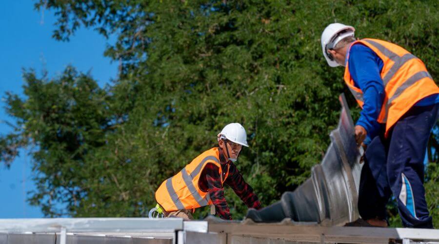 Expert top industrial roofings services in Dresden, OH